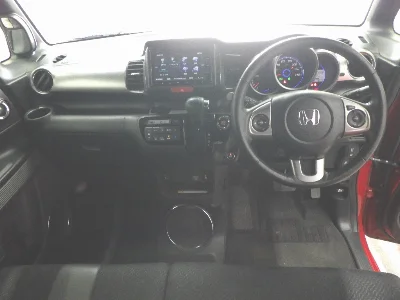 HONDA N BOX SLASH