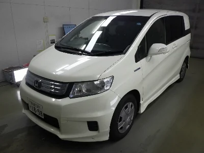 HONDA FREED SPIKE