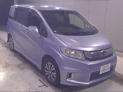 HONDA FREED SPIKE