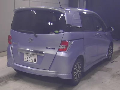 HONDA FREED SPIKE