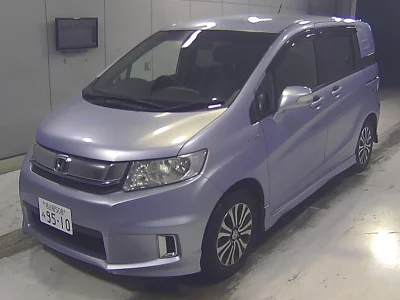 HONDA FREED SPIKE