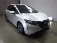 Цена авто Nissan Note с аукционов Японии, номер кузова SNE13, пробег 12 000, оценка 8