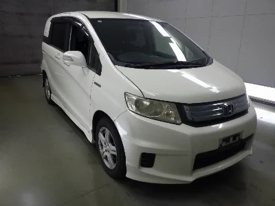 HONDA FREED SPIKE