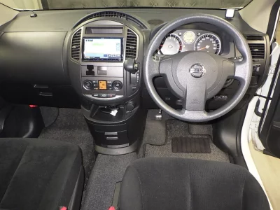 NISSAN LAFESTA