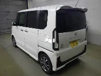 Цена авто Honda N-Box с аукционов Японии, номер кузова JF5, пробег 3 000, оценка 8