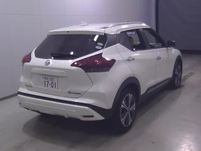 NISSAN KICKS