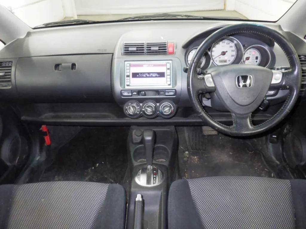Honda Fit  с аукциона в Японии