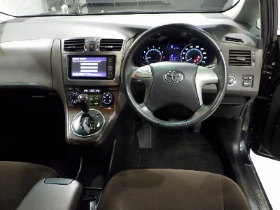 TOYOTA MARK X ZIO