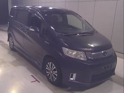 HONDA FREED SPIKE