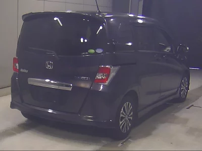 HONDA FREED SPIKE