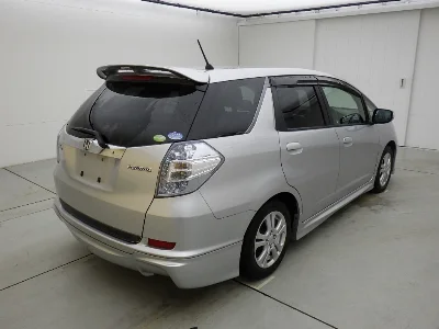 HONDA FIT SHUTTLE