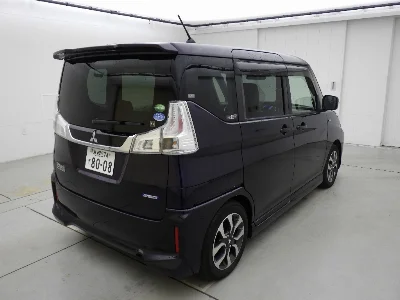 MITSUBISHI DELICA D2