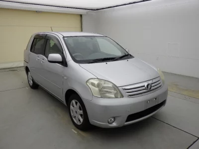 TOYOTA RAUM