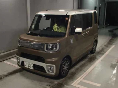 DAIHATSU WAKE