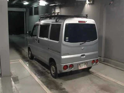 NISSAN CLIPPER VAN
