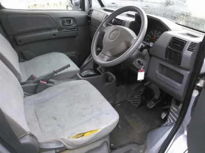 NISSAN CLIPPER VAN