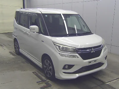 MITSUBISHI DELICA D2