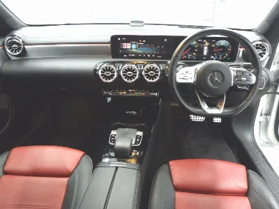 MERCEDES BENZ CLA