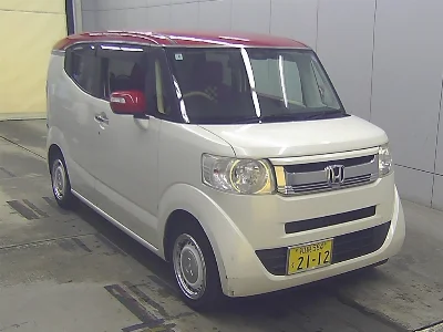 HONDA N BOX SLASH