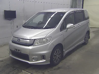 HONDA FREED SPIKE