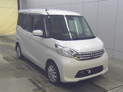 NISSAN DAYZ ROOX