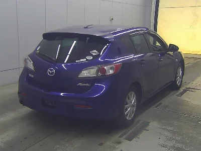 MAZDA AXELA