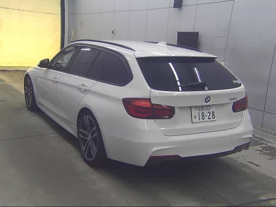 BMW 3 SERIES