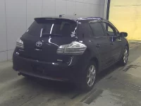 Цена авто Toyota Blade с аукционов Японии, номер кузова AZE156H, пробег 121 000, оценка 8