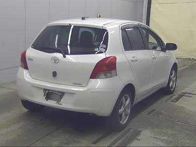 TOYOTA VITZ