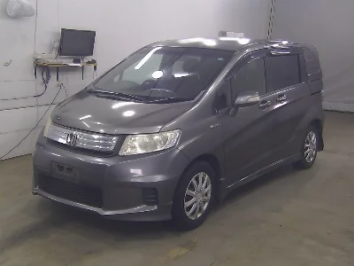 HONDA FREED SPIKE