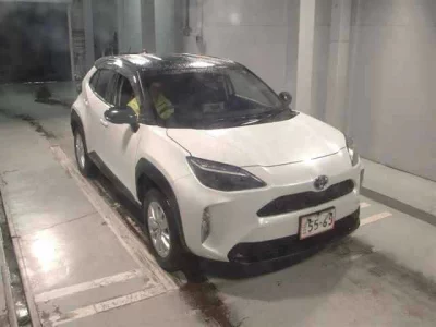 TOYOTA YARIS CROSS