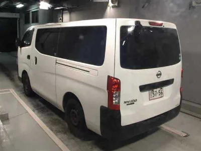 Nissan NV350 Caravan