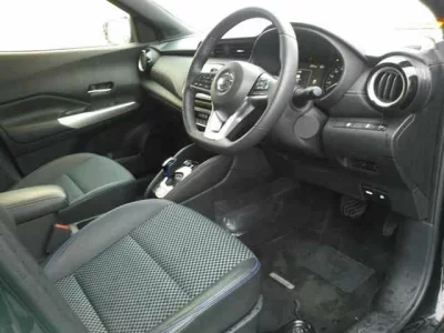 NISSAN KICKS