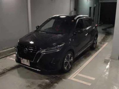 NISSAN KICKS
