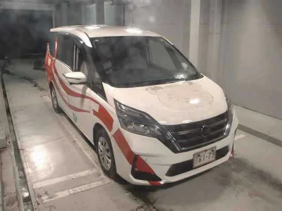 NISSAN SERENA