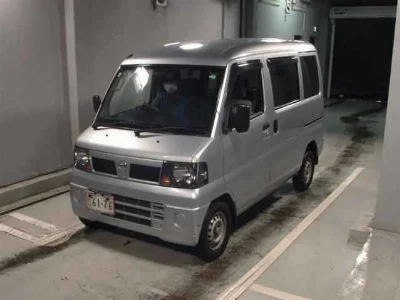 NISSAN CLIPPER VAN