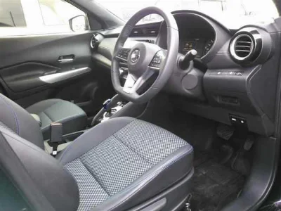 NISSAN KICKS