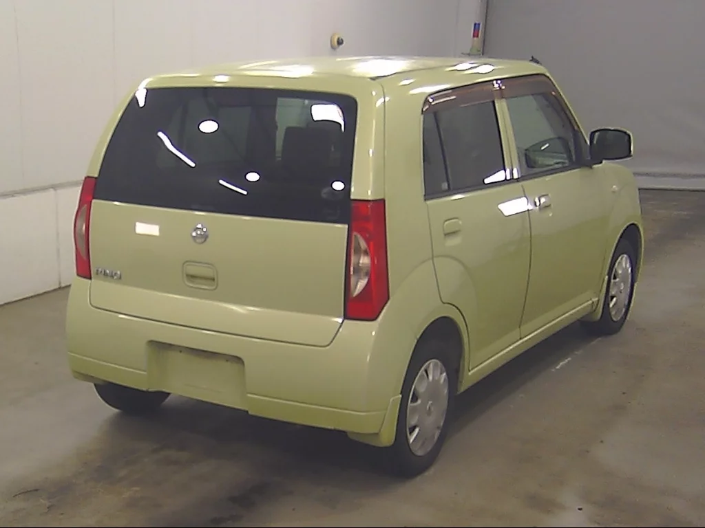 Nissan Pino  с аукциона в Японии