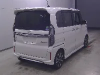 Цена авто Honda N-Box с аукционов Японии, номер кузова JF3, пробег 15 000, оценка 6