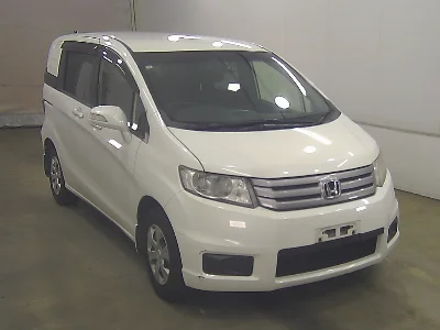 HONDA FREED SPIKE