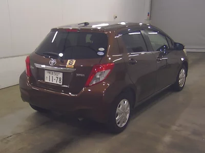 TOYOTA VITZ