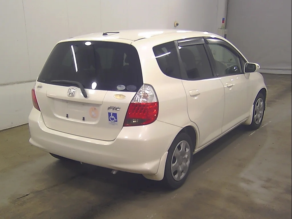 Honda Fit  с аукциона в Японии