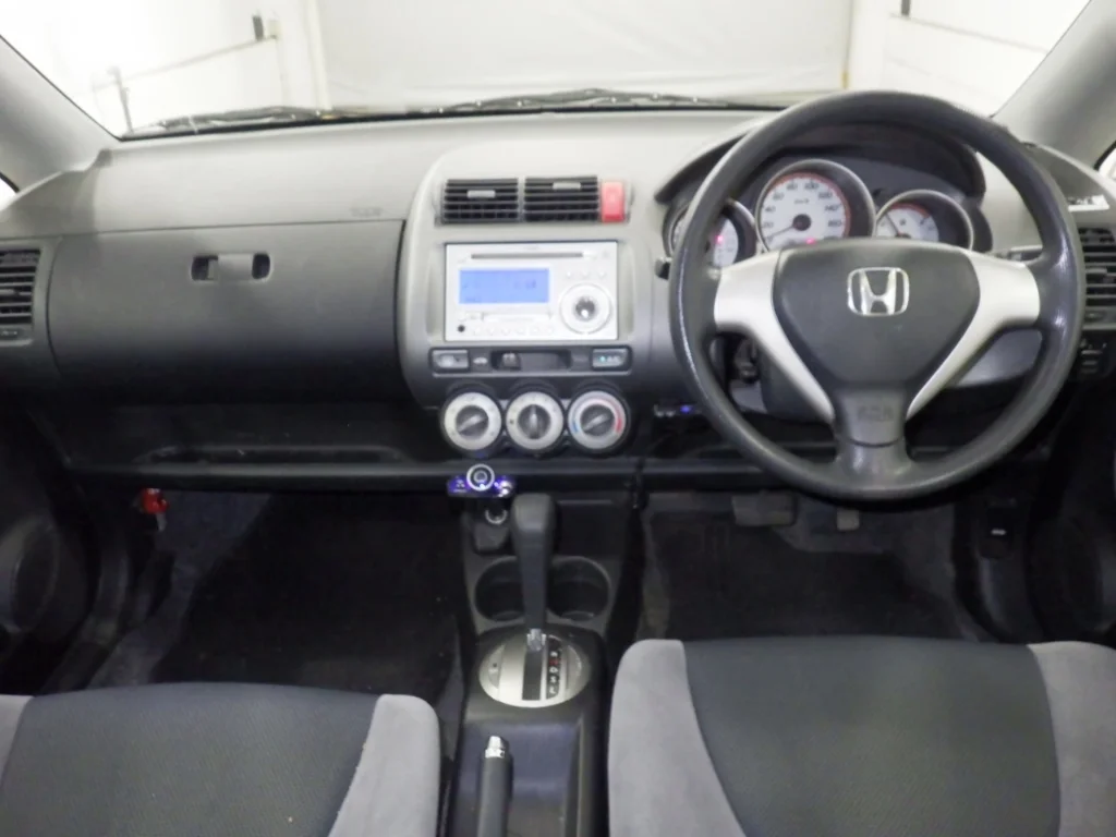 Honda Fit  с аукциона в Японии