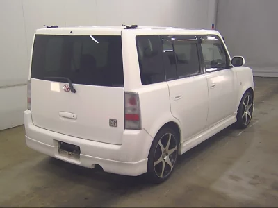 TOYOTA BB