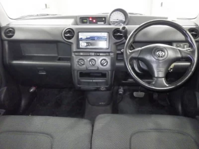 TOYOTA BB