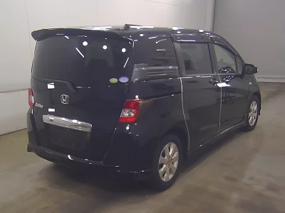HONDA FREED SPIKE