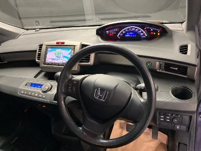 HONDA FREED SPIKE