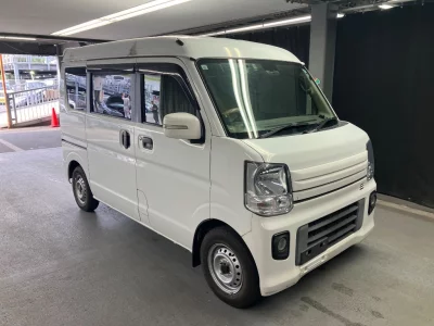 NISSAN CLIPPER VAN