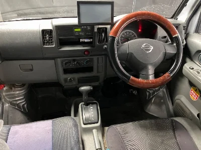 NISSAN CLIPPER VAN