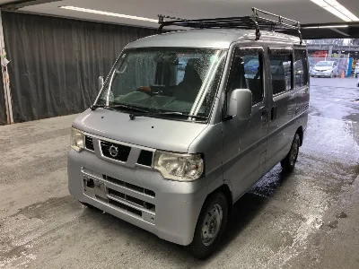 NISSAN CLIPPER VAN